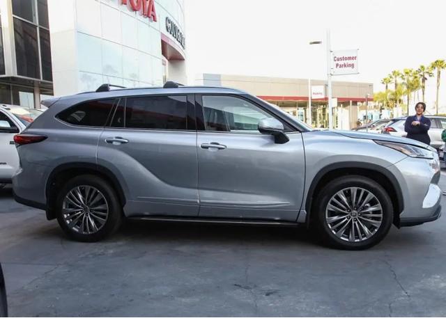 比亚迪汉|公认是好车,车身很宽敞,一起来看看