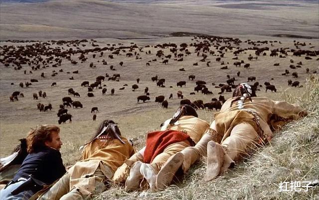 ▲片长4小时，票房破20亿！上映时影院爆满，有人宁可站着也要看完