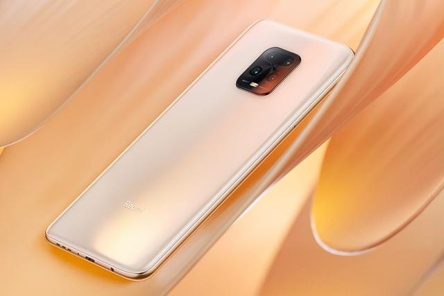 |双11大战加码，天玑820手机1399元，安兔兔跑分40万