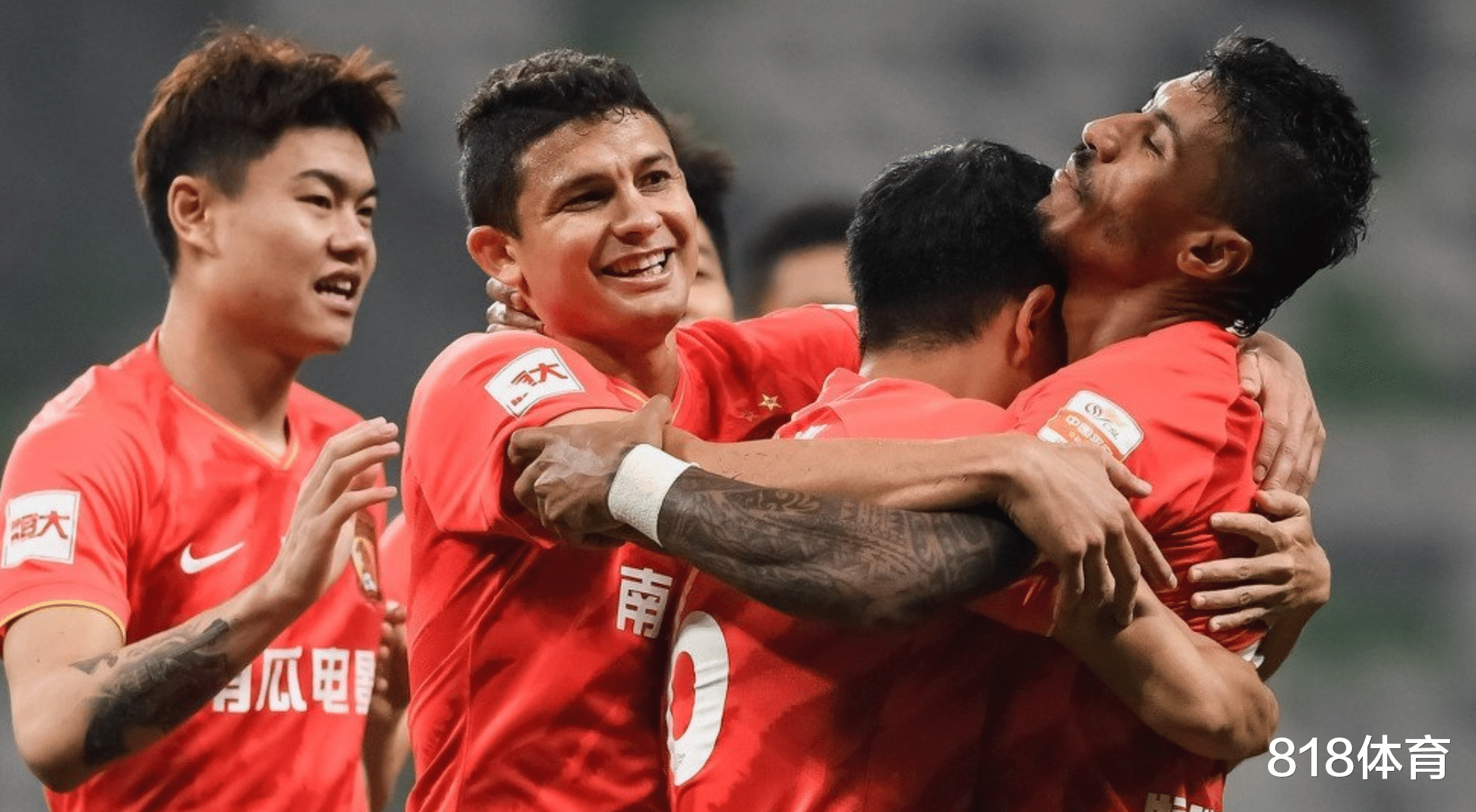 北京国安|替鲁能出气? 保利尼奥杀死国安做割喉动作, 还原同胞乌索当年庆祝