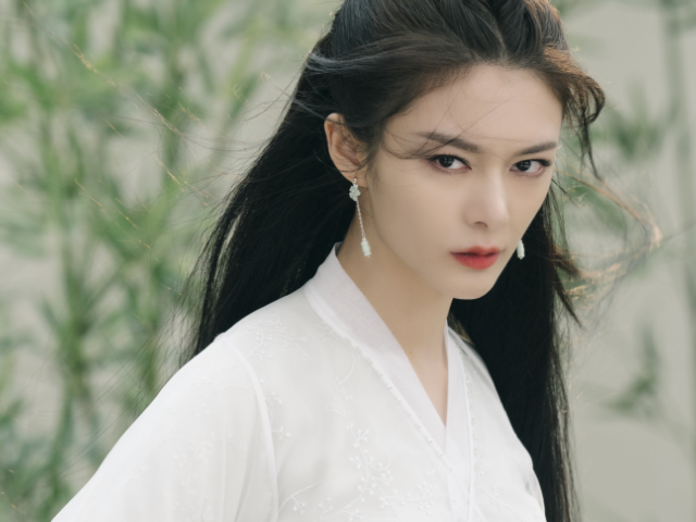 [邓伦]邓伦终于有好消息，古装玄幻剧即将上线，看主演阵容就知道要火