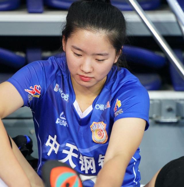 倪非凡|女排奥运阵容或洗牌，刁琳宇倪非凡暂列榜首，恐完成最后的逆袭