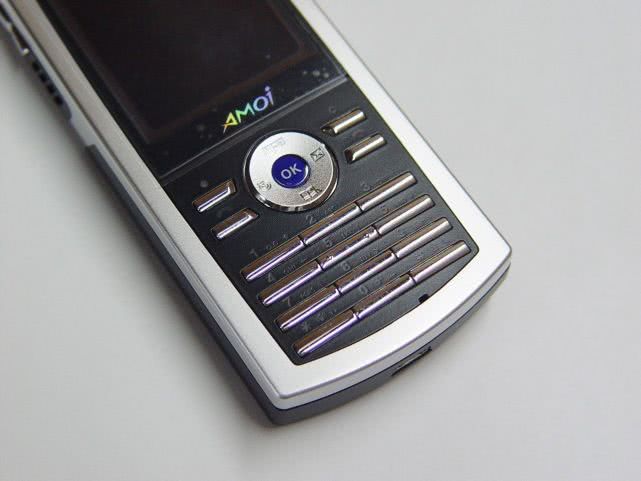 「市值」又一手机巨头跌下神坛，巅峰市值超70亿，现1万元都没人接手