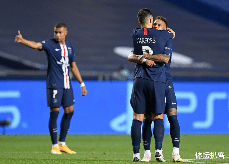 内马尔|世界足球先生杀出又一热门!莱万最强对手浮现:1.3亿巨星冲5冠王