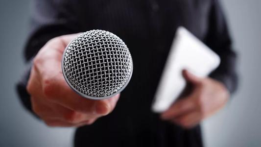 『』和领导相处，不靠送礼，也不用拍马屁，利用这5点就可以被快速提拔