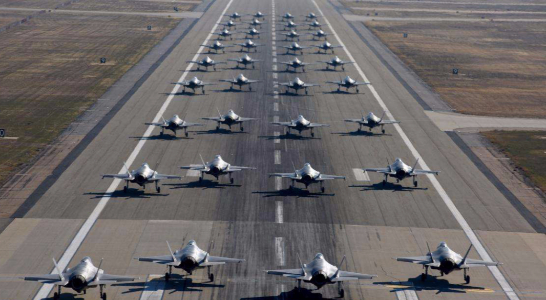 「空军一号」造价30亿，全球仅2架，没有任何攻击系统，却谁也无法击落