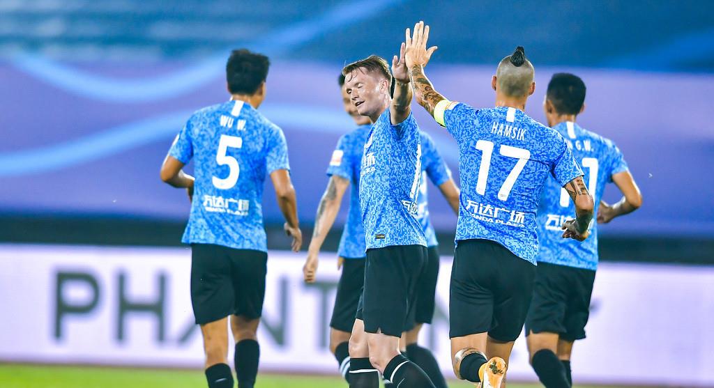 中超|半程过后中超尴尬出现了，同样四场球一个降级一个前八，差距太大