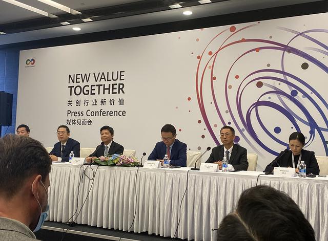 华为|华为回应在澳大利亚裁员，现场哄堂大笑纷纷鼓掌，堪培拉愤慨抗议