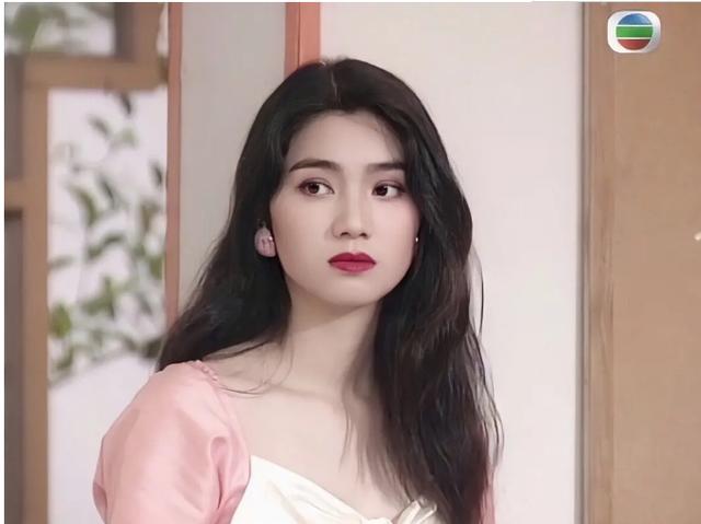 钟丽缇|盘点6位嫁到内地的香港女星,她们年轻时谁的颜值最吸引你?