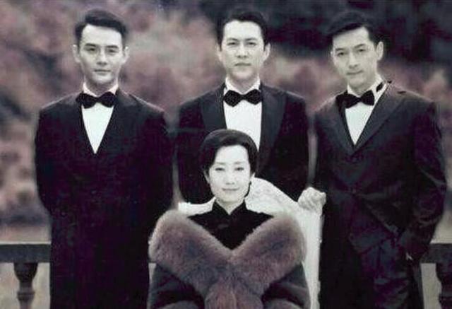 【伪装者2】《伪装者2》杀青，胡歌、靳东、王凯被换下，这样的阵容你接受吗