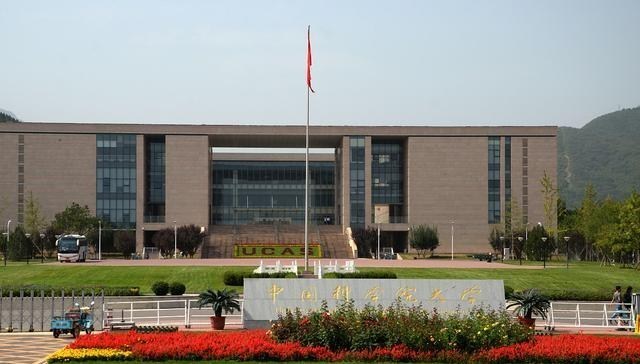 学霸|中国“最难考”的23所大学，分为4大梯队，考上的便是学霸