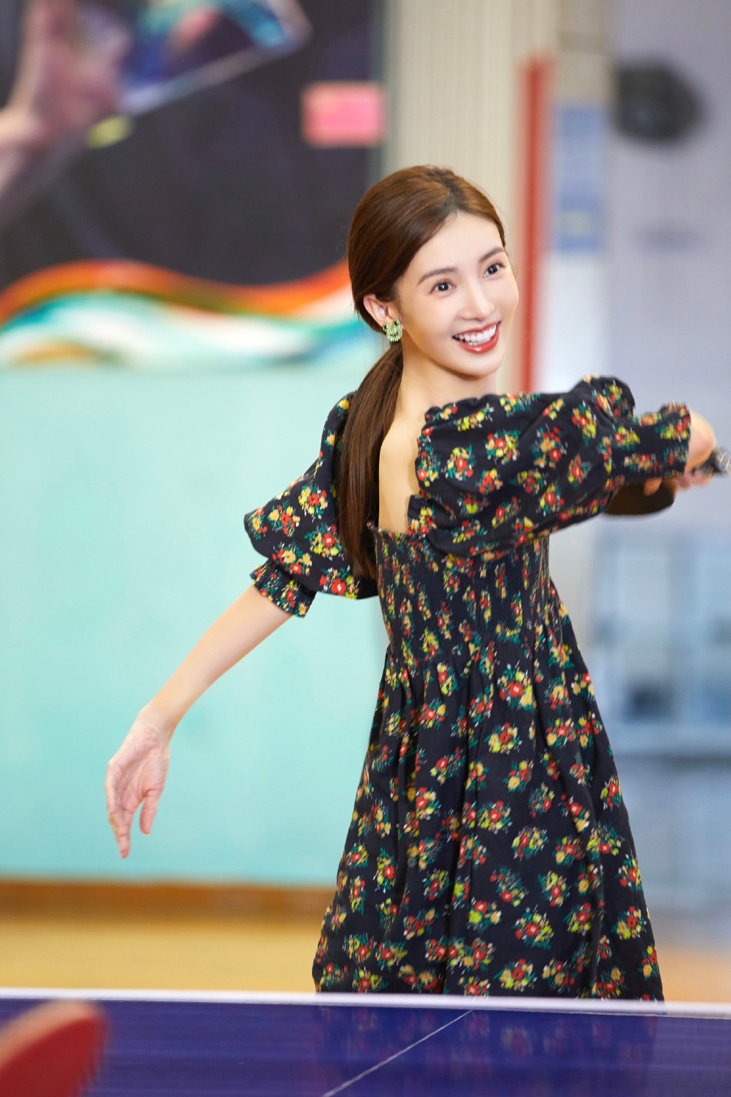 金晨|女儿们的恋爱:金晨穿上“约会裙”美成初恋,难怪都替张继科惋惜