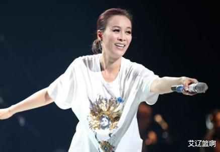 那英|母亲是那英,父亲是国足名将,堪称最低调星二代的他今怎样了?