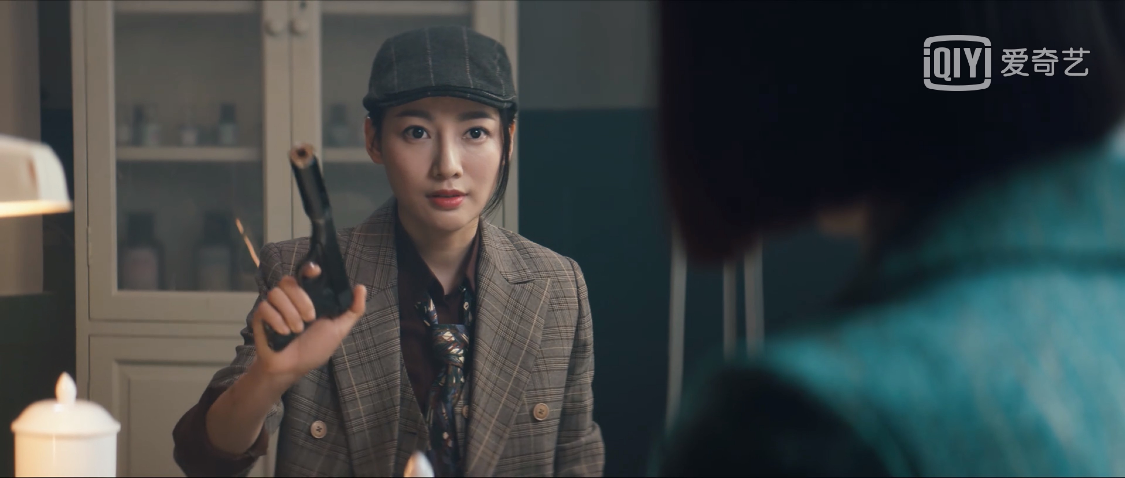 瞄准|瞄准：女特务单棱不简单，心理素质过硬，但为何不杀听墙根的紫舒