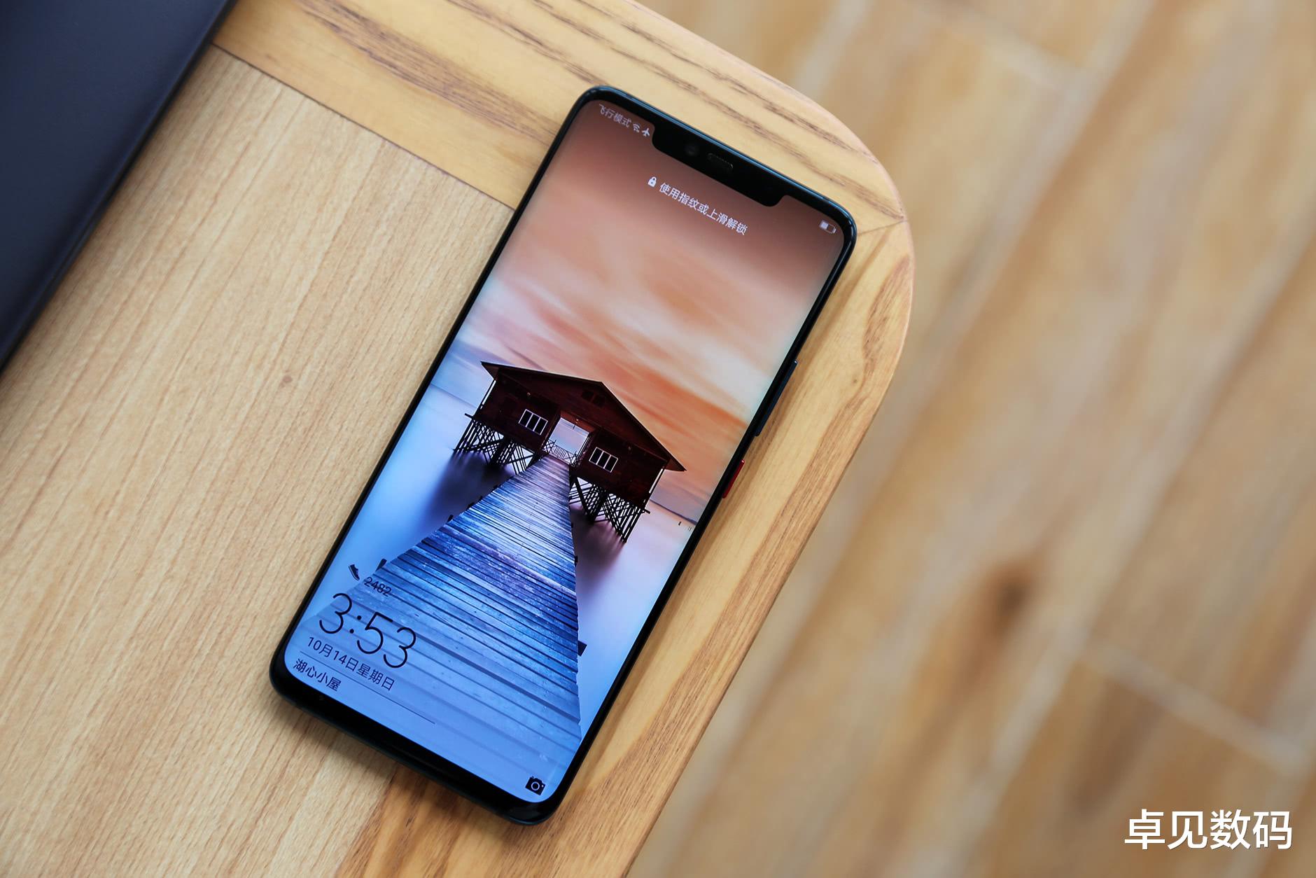 华为mate|从6799跌至3999，华为机皇大跌2800，8+256G已断货！