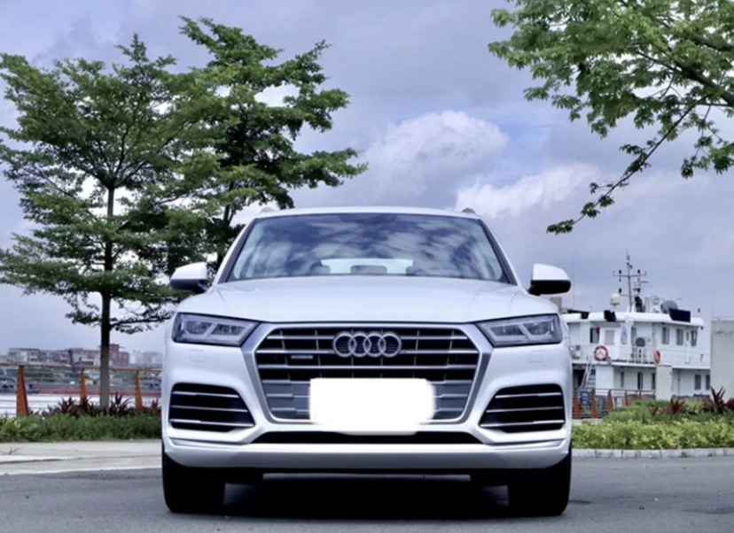 奥迪Q5|优惠8.2万喜提奥迪Q5L，虽然简配了，到现在价格没得说，这价如何