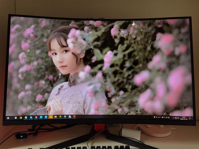 显示器|电竞之光！HKC G32pro 32英寸144hz显示器上手简评