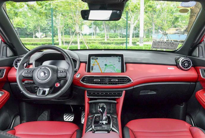 奇瑞瑞虎|先花14万开奇瑞瑞虎8，14万再开名爵HS，车主：差距不大