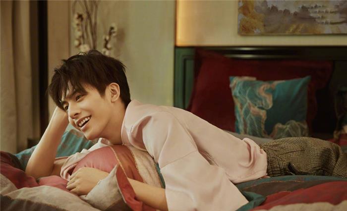 「曹颖」腾讯又一虐恋剧定档，男主宋威龙超养眼，看到集数却不想追了？