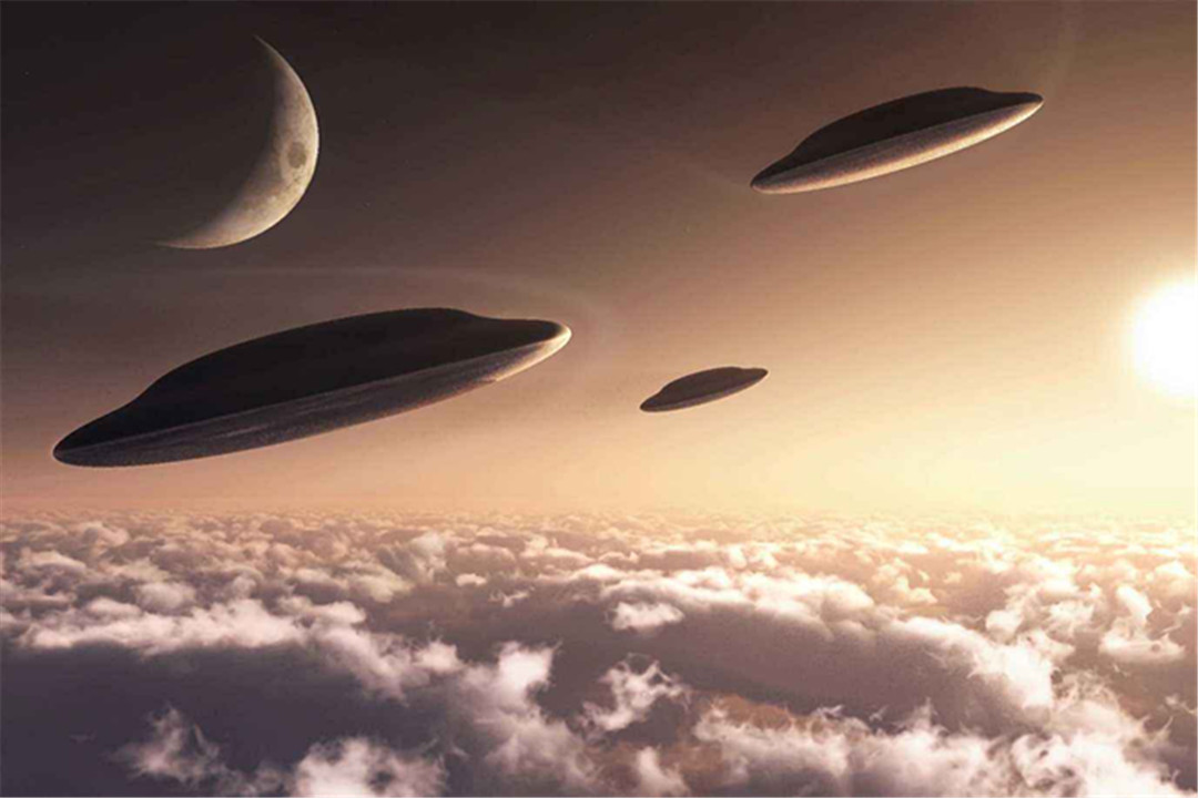 外星人|台湾游客在云南拍到不明物，形状像极了轮胎，外星人来中国了？