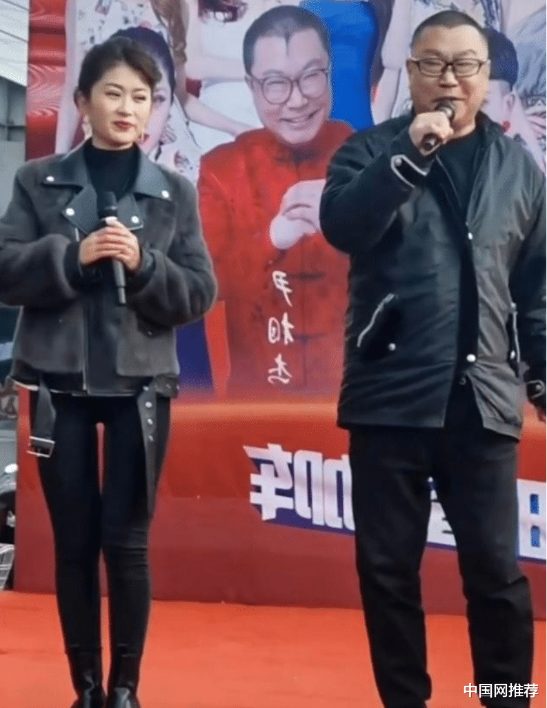 尹相杰|尹相杰走穴捞金,舞台简陋显落魄,换搭档再唱经典反被调侃