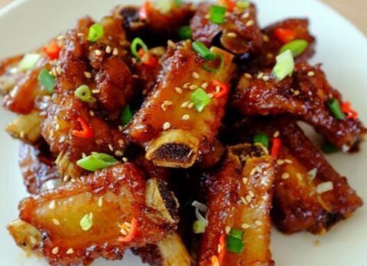 猪蹄■天气越来越热没有胃口，试试这10道美味爽口家常菜，解馋又下饭