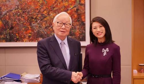 杨磊▲56岁创业,70岁娶美女秘书,86岁执掌万亿帝国,今利润是华为2倍