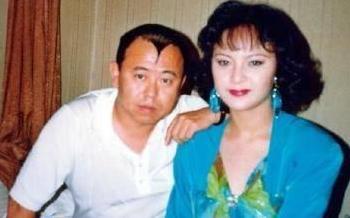 「潘长江」在女厕所居住8年时间，当红时嫌弃妻女，潘长江不为人知的一面