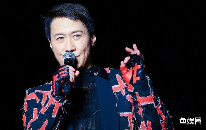 刘德华@你红，你红得过黎明吗？黎明说过输给谁也不能输给刘德华。