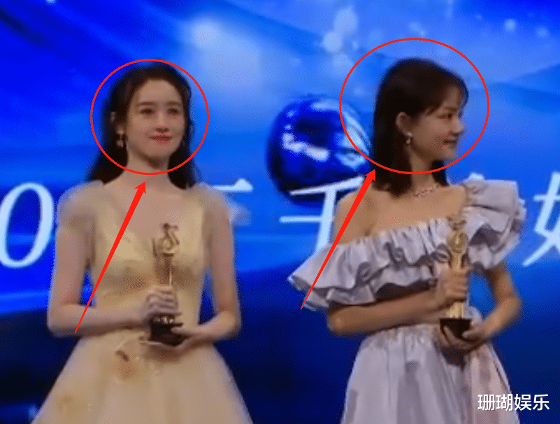 任敏|袁冰妍任敏同台领奖，二人身高只差1cm，气质差距却全在天鹅颈上