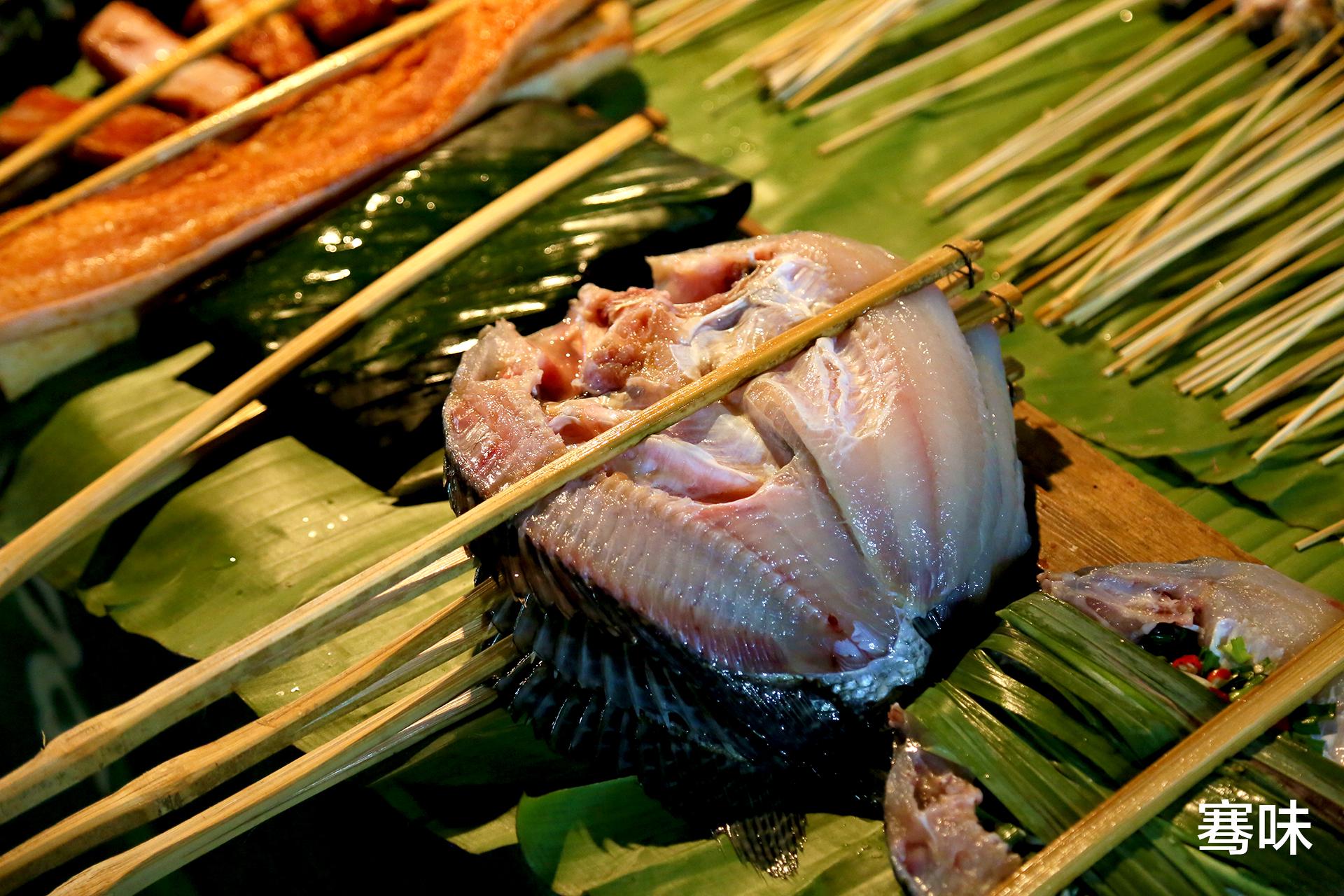 LG|当摆摊失去热度，餐饮略显平静，重谈餐饮加社群零售