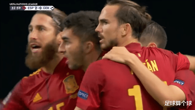 西班牙队|6-0！曼城20岁小将戴帽乐翻天！勒夫一脸懵逼，拜仁球员垂头丧气