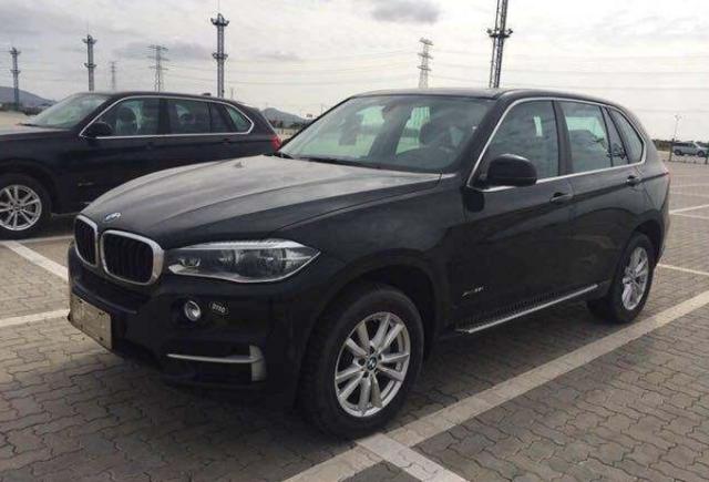 「宝马X5」一口气降20万，宝马X5依然堆积如山？车商：价格还能商量！