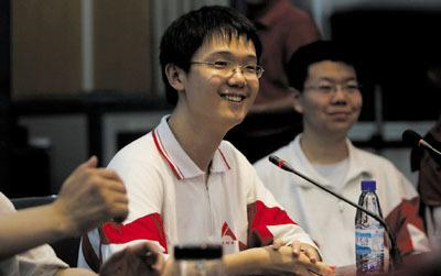 清华大学|高考703分，被11所美国大学拒收，无奈上清华，毕业后用4字回应