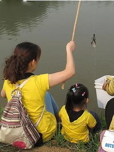 [鲫鱼]钓鱼玩的多了，何不试试钓龙虾？