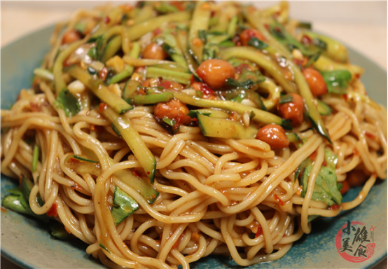 面条|煮面条最忌水开下锅，20年面馆老板：学会这3步，面条爽滑又筋道