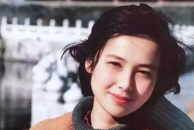 蒋雯丽|蒋雯丽将外甥女捧红成影后，很少提儿子，看儿子照片瞬间明白了！