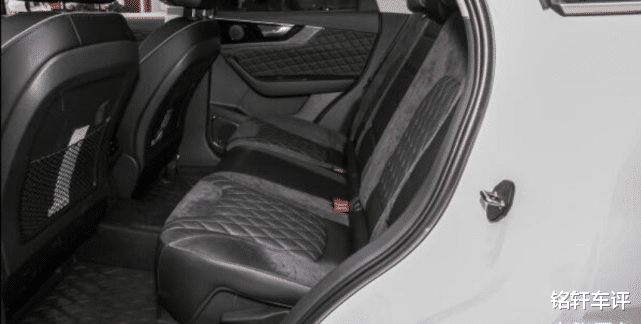 豪车▲别光盯着Q5L和X3！这豪车全配2.0T四缸，18万就有40万档次火了