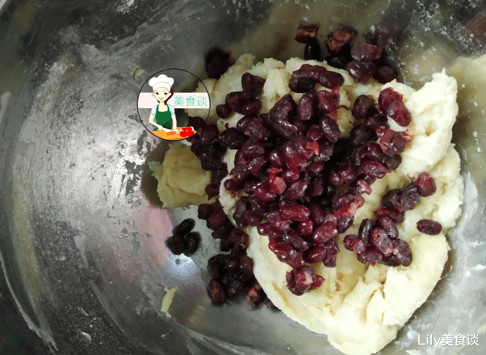 「面包」自从学会这道早餐饼，我家再没蒸过馒头，酥软香甜能量足，特省事