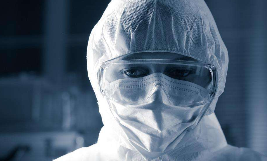 『美国』美国确诊超161万，钟南山难以置信，一语道破美疫情失控真相