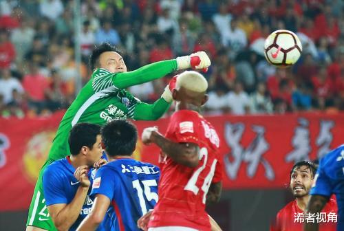 「中超」下午5点！中超3大豪门遭重创：联赛格局再变天, 上港国安争冠悬了