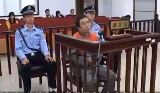 冯巩|春晚搭档老师冯巩走红，2年后沦为阶下囚，他到底经历了什么？