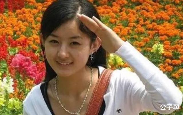 赵丽颖@赵丽颖上海豪宅曝光，距东方明珠塔仅一江之隔，女王气质背后是励志逆袭