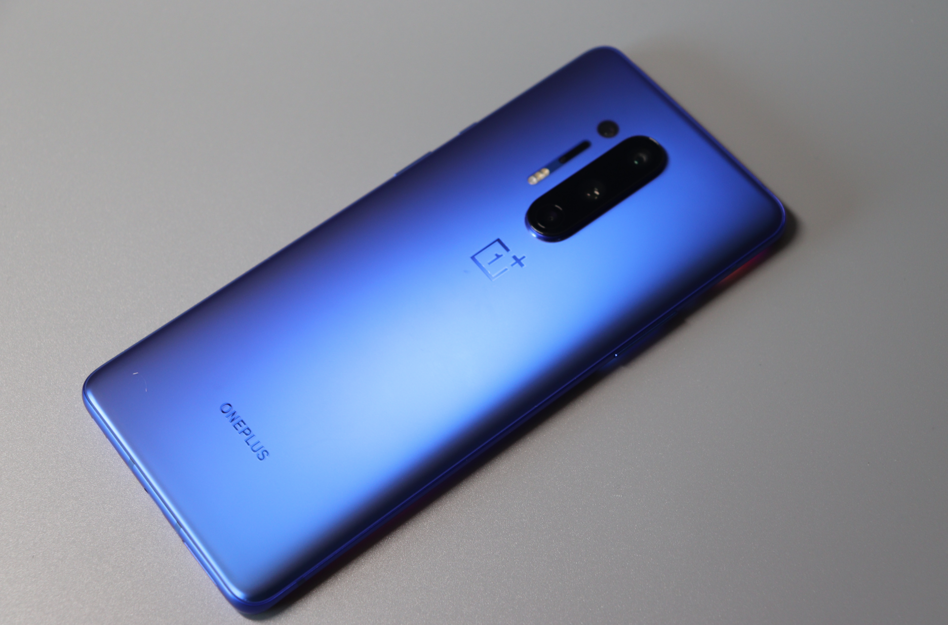 一加科技|为什么上市就是天花板的一加8pro，如今降价也卖不动，原因很现实