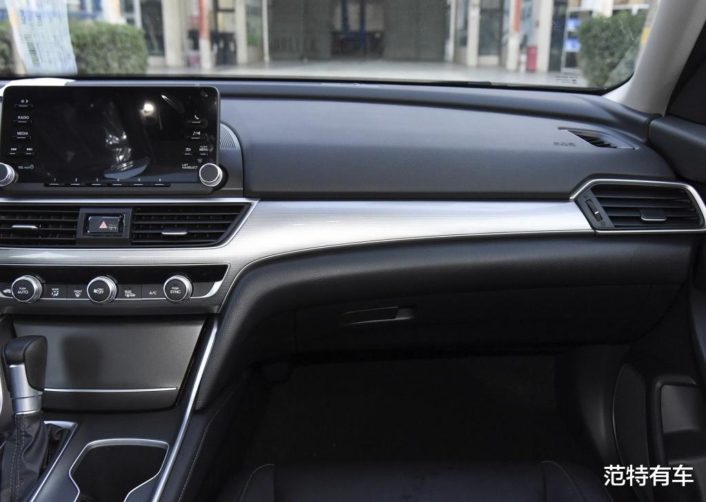 本田雅阁|这才是B级车王，车长4米9，满油1330km，月销近2万，碾压帕萨特