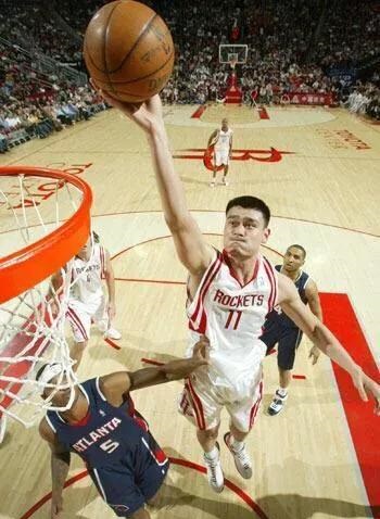 姚明|10-11赛季报销的姚明成为自由球员，当时联盟各队报价如何？