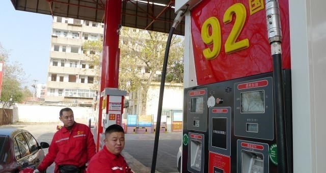 油价 油价调整消息：今天1月3日，全国加油站，调整后92、95号汽油售价