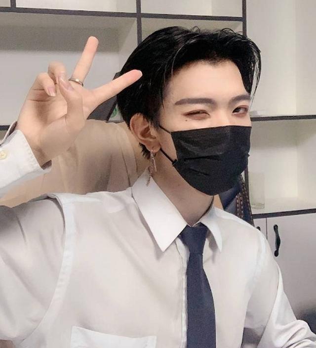 有种"见光死"叫七鹤大人,只能活在直播间,没了滤镜再不是男神