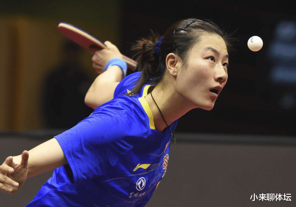 丁宁▲丁宁被她坑惨了！一年前勇夺世界杯冠军，如今却全年无冠遭嘲讽