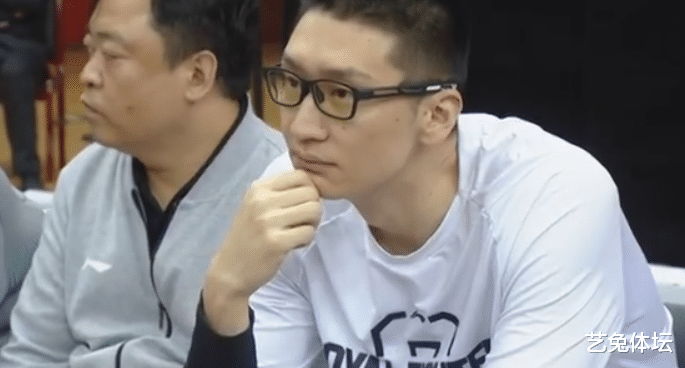 孙悦|离婚传言后首现身！孙悦腰伤观战CBA、陈露海边晒泳装